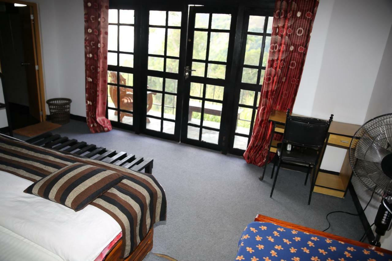 Village View Homestay Ella Bagian luar foto