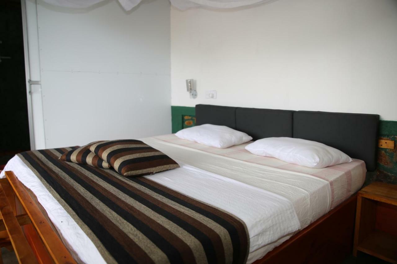 Village View Homestay Ella Bagian luar foto